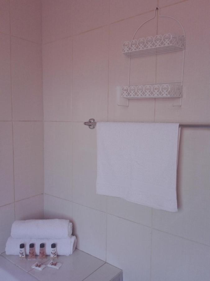 Joezebel Guesthouse Mogwase ภายนอก รูปภาพ