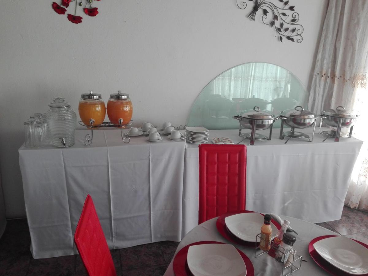 Joezebel Guesthouse Mogwase ภายนอก รูปภาพ